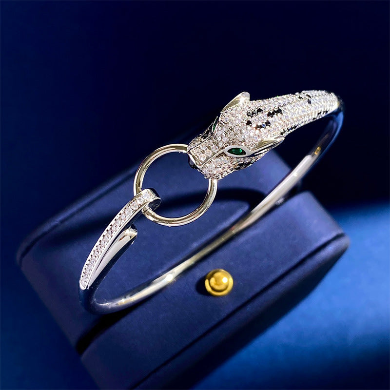 Ringarmband med roséguldleopard och diamant