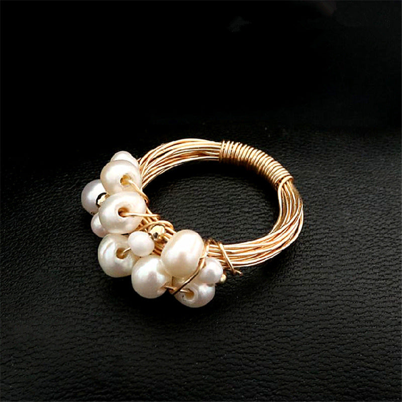 Barockring med sötvattenspärlor - Elegant design med flera pärlor