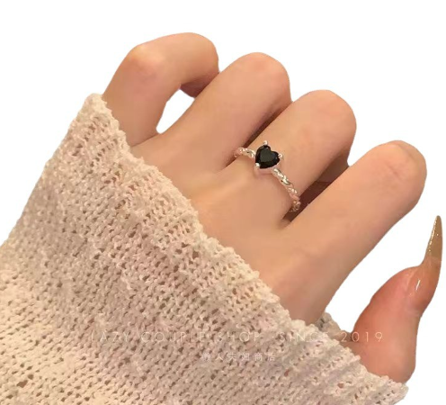 S925 Sterling Silver Svart Zirkonia Kärleksring med Twist