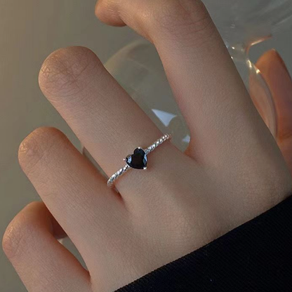 S925 Sterling Silver Svart Zirkonia Kärleksring med Twist