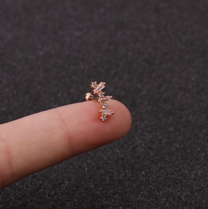 Örhängen i rostfritt stål med stjärnformad zirkon (piercade)