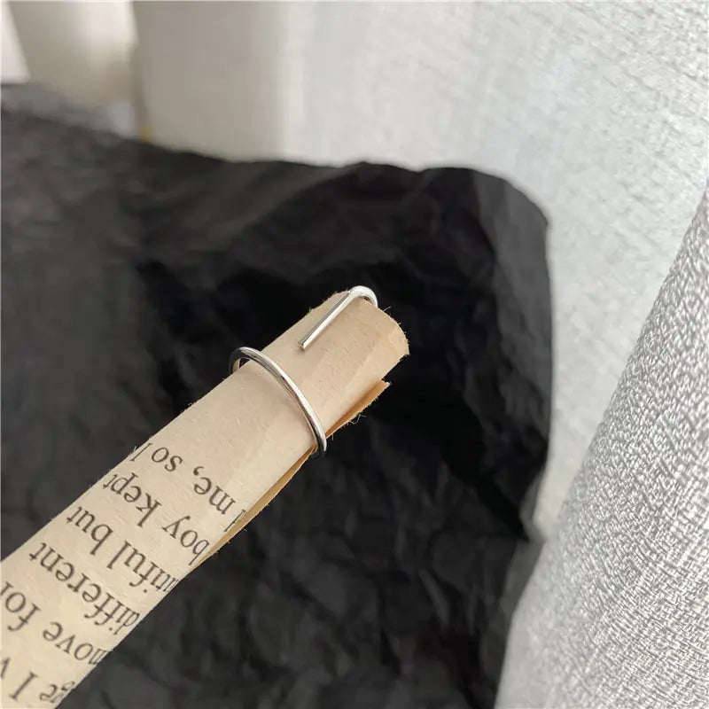 Trendig nagelring med unik design