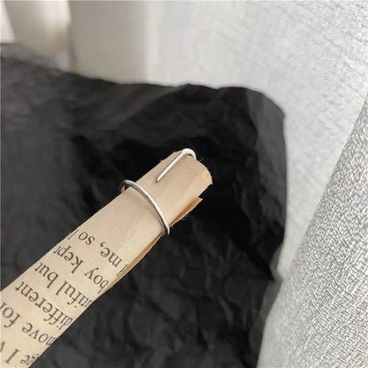 Trendig nagelring med unik design