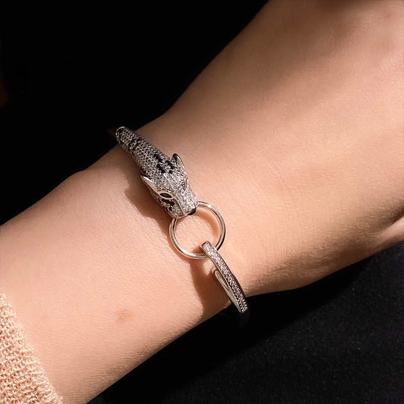 Ringarmband med roséguldleopard och diamant