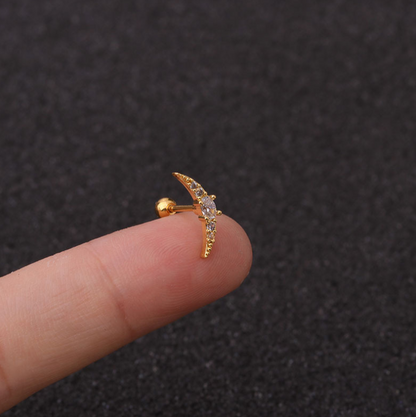 Örhängen i rostfritt stål med stjärnformad zirkon (piercade)