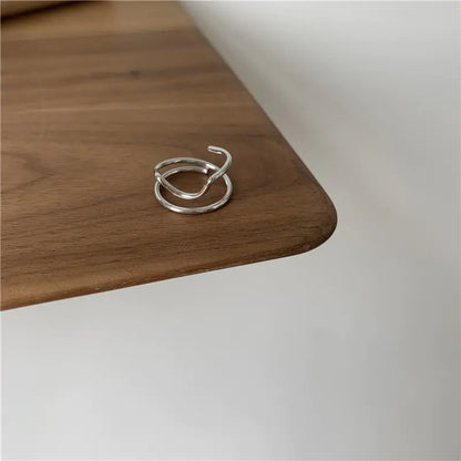 Trendig nagelring med unik design