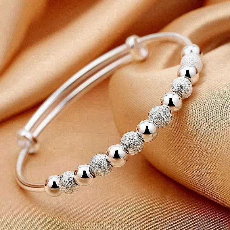 Snyggt justerbart silverarmband